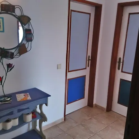 1000朵玫瑰公寓酒店