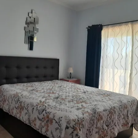 1000朵玫瑰公寓酒店 * 蒙卡拉帕乔