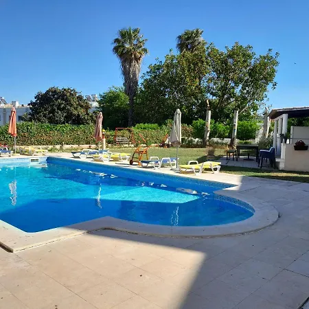 1000朵玫瑰公寓酒店 * 蒙卡拉帕乔