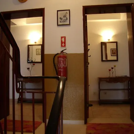 公寓式酒店 1000朵玫瑰公寓酒店 蒙卡拉帕乔