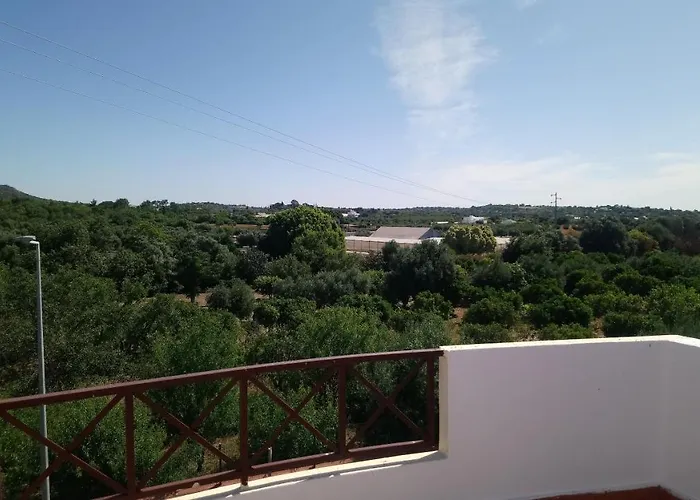 1000 Roses Aparthotel *