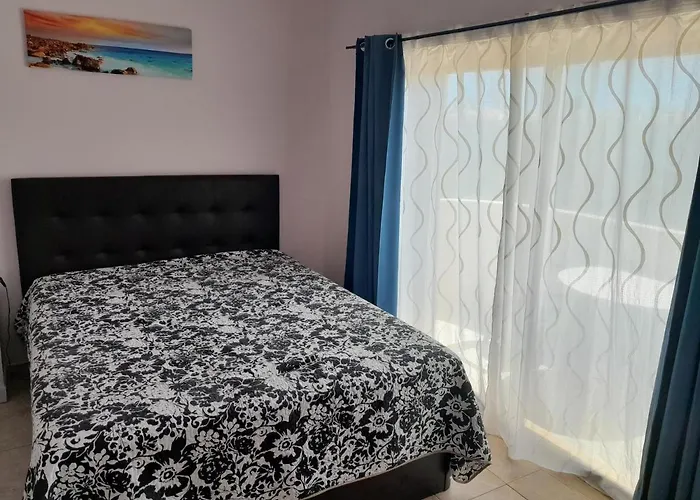 Aparthotel 1000 Roses